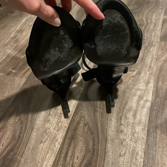 Perfect Black Heels - Picture 5 of 6